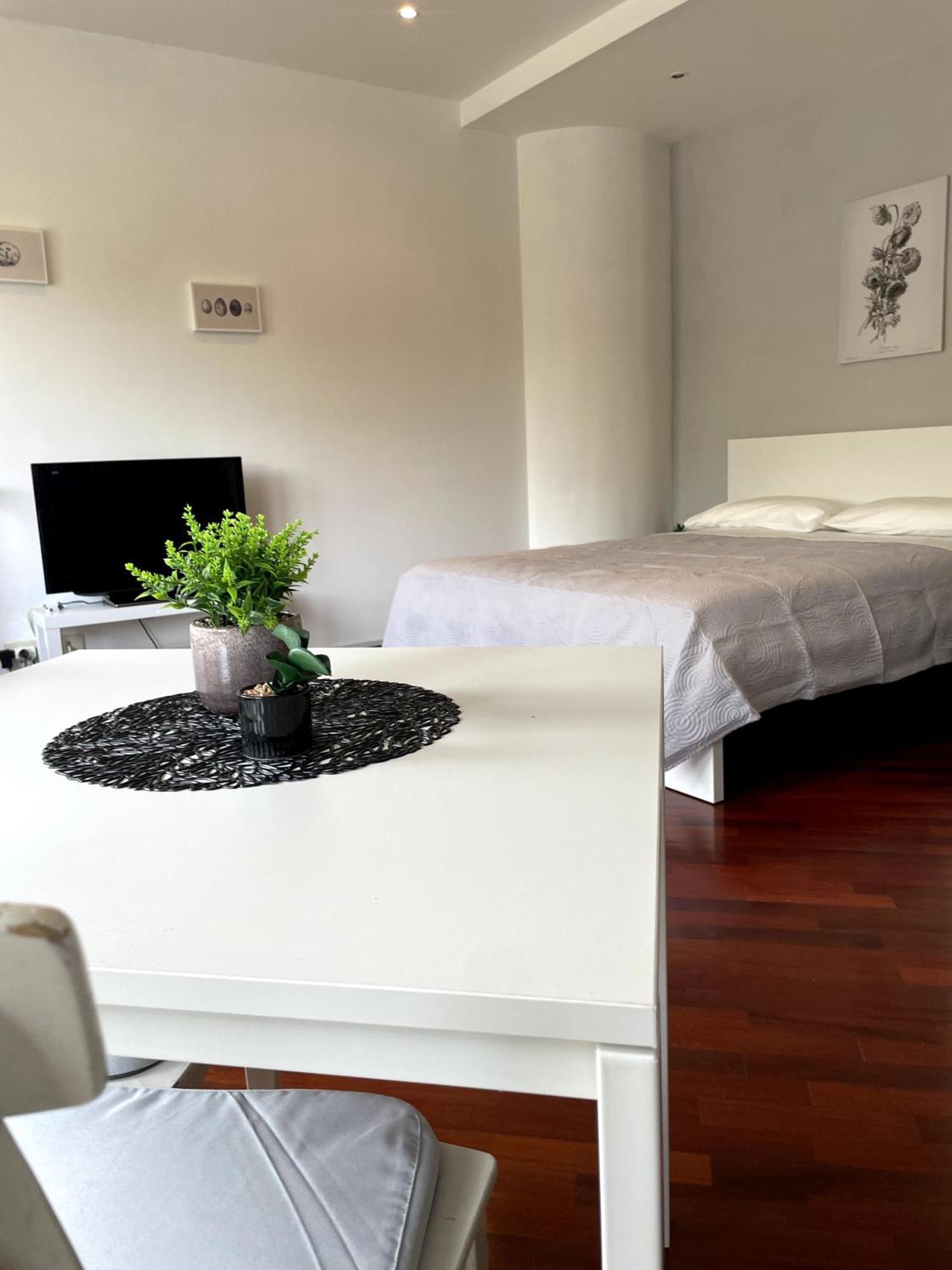 Apartment Pantanella 1 Rom